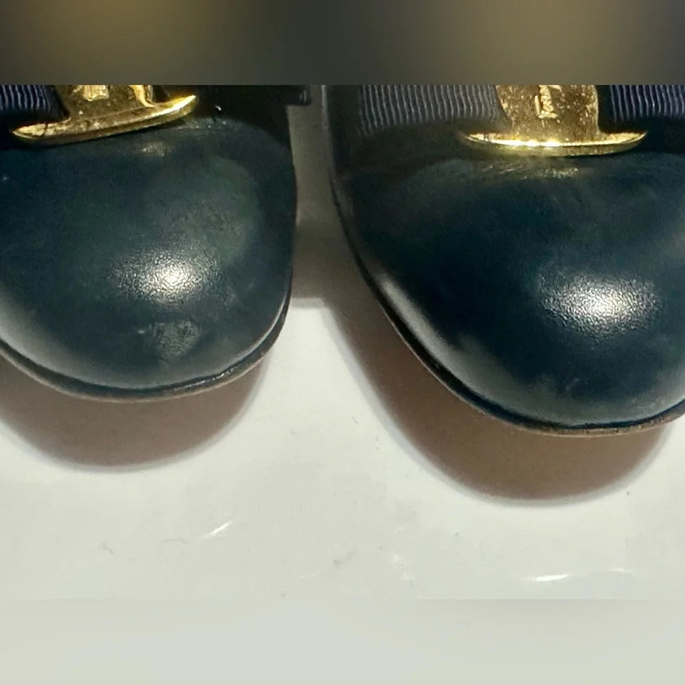 Salvatore Ferragamo Women's Navy Leather Loafers size 10B - Picture 11 of 11